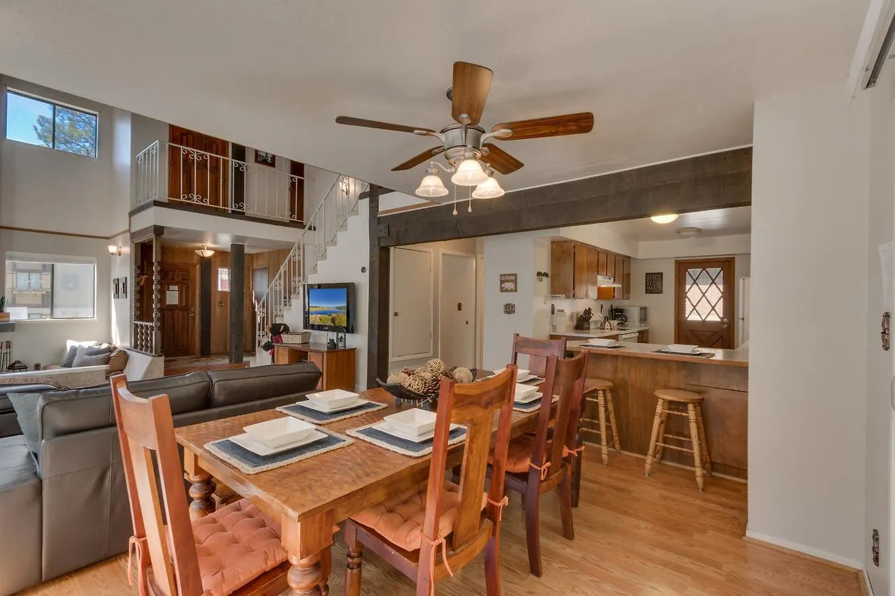 The Knotty Bear - Three Bedroom Home South Lake Tahoe Feriehus