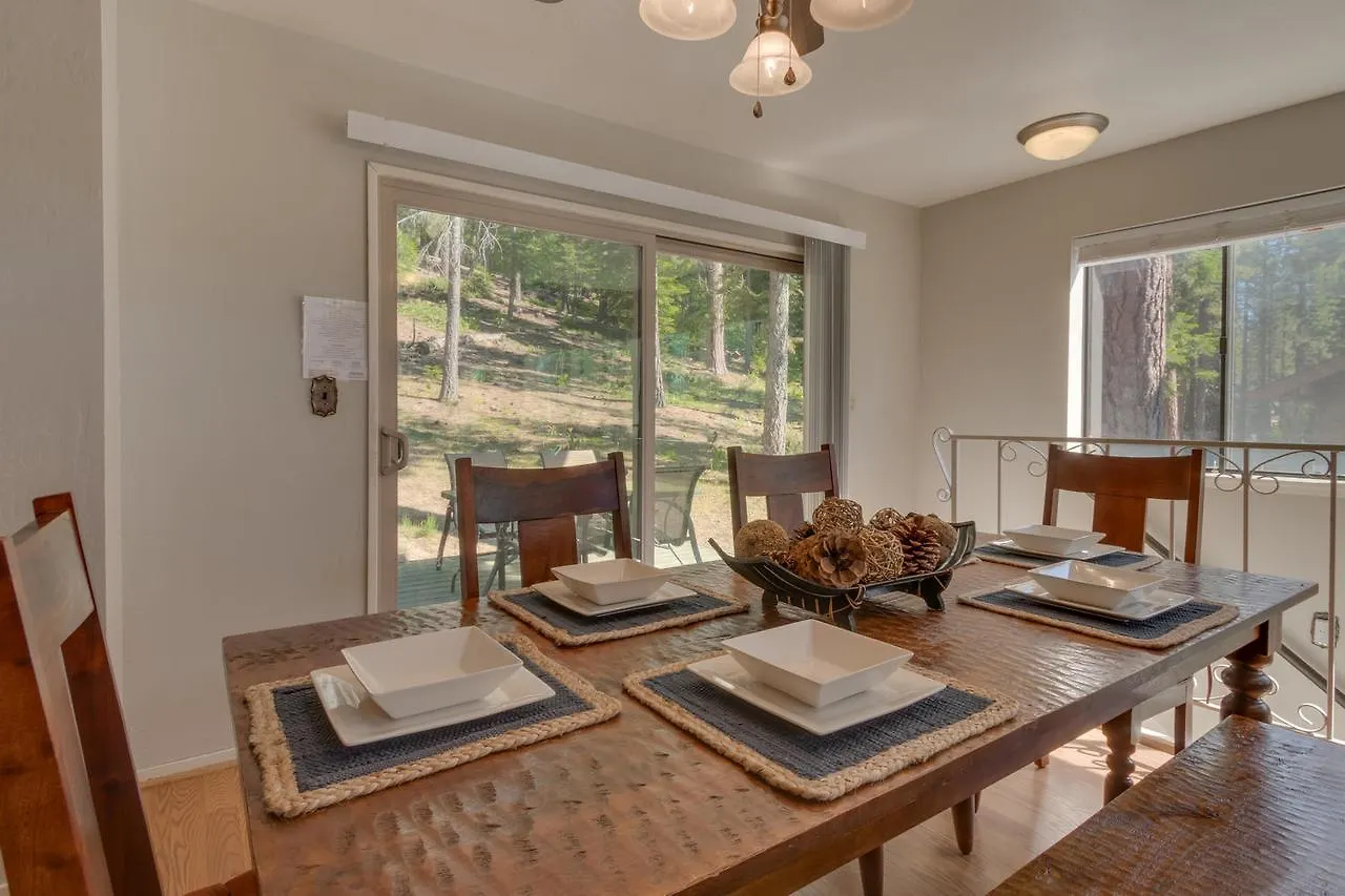 The Knotty Bear - Three Bedroom Home South Lake Tahoe