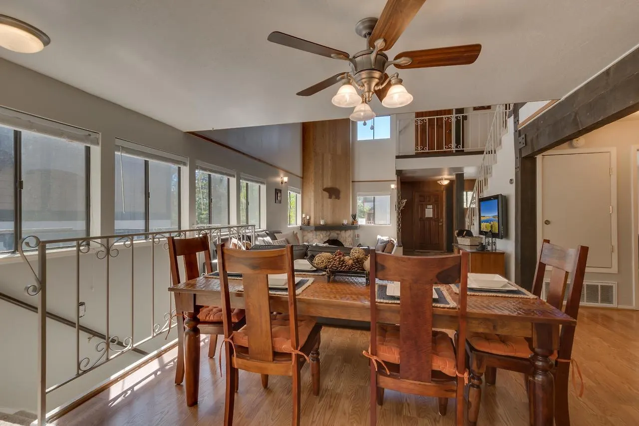 The Knotty Bear - Three Bedroom Home South Lake Tahoe USA
